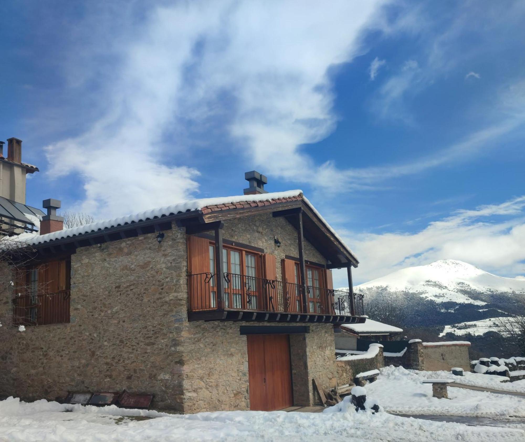 Can Tubau - Casa Rural - Apartaments Campelles Luaran gambar
